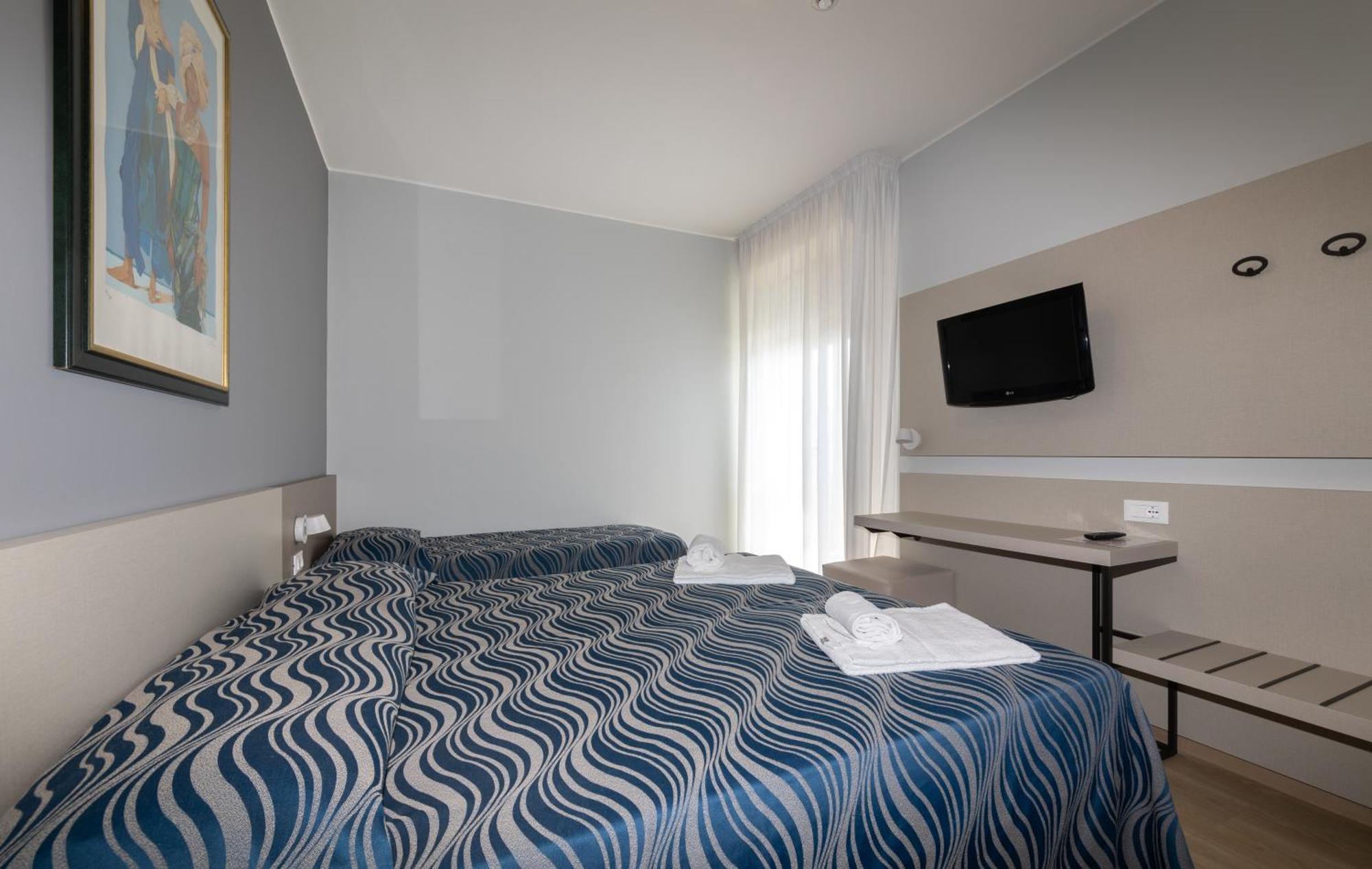 Hotel Nember Lido di Jesolo Kültér fotó