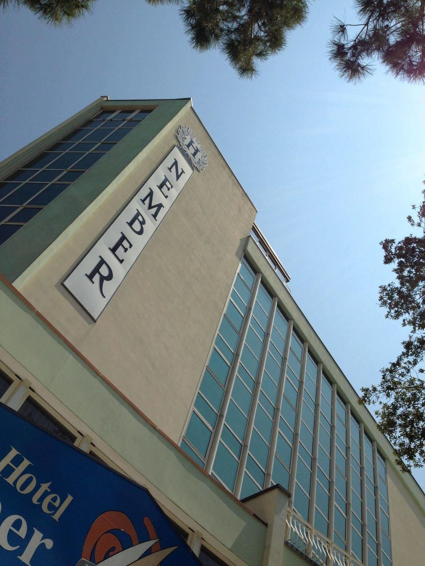 Hotel Nember Lido di Jesolo Kültér fotó